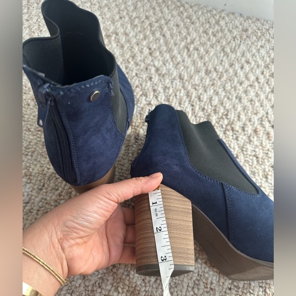 Lane bryant suede navy blue booties size 8W new with tag - Picture 6 of 6